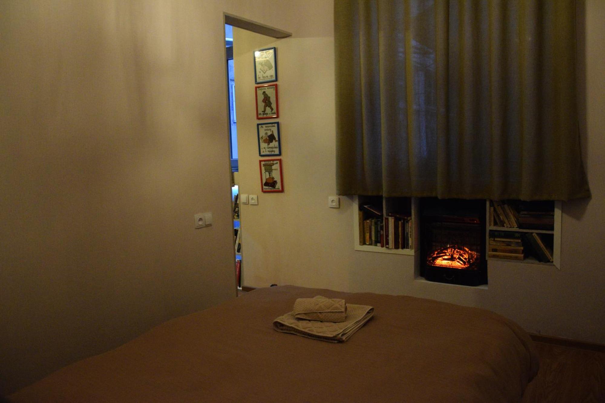 Librarians' Flat Appartement Tbilisi Buitenkant foto